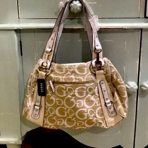 Brand New Guess purse